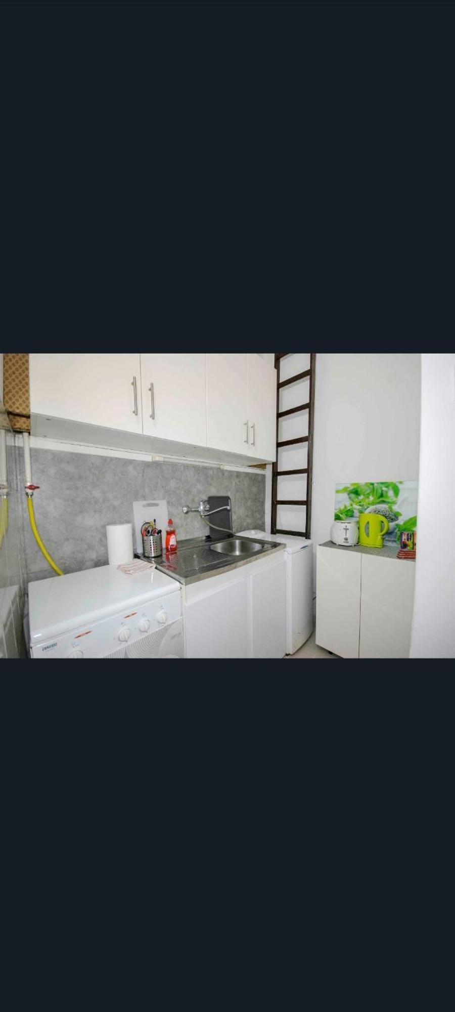 Free Parking Garage! Downtown Apartment Close To New York Cafe Budapest Bagian luar foto