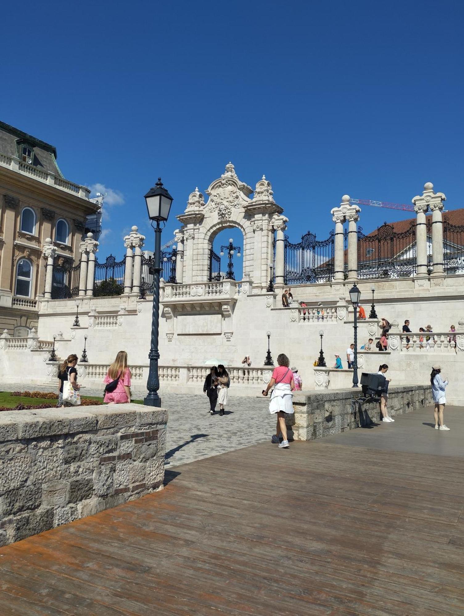 Free Parking Garage! Downtown Apartment Close To New York Cafe Budapest Bagian luar foto
