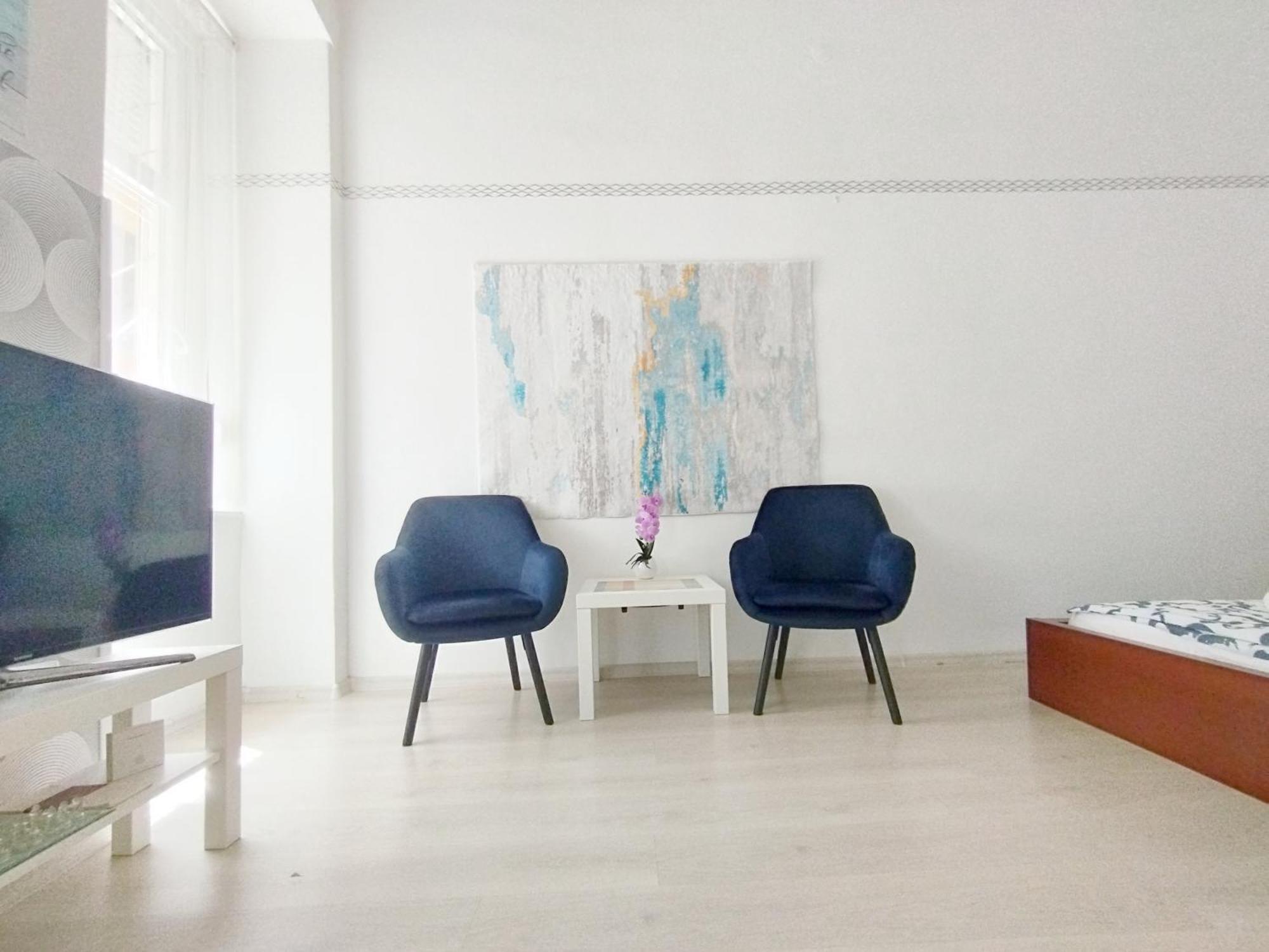 Free Parking Garage! Downtown Apartment Close To New York Cafe Budapest Bagian luar foto